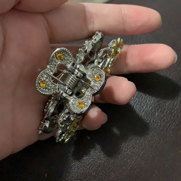 Beautiful jewelled hair clips bundles of 3 - Picture 6 of 10